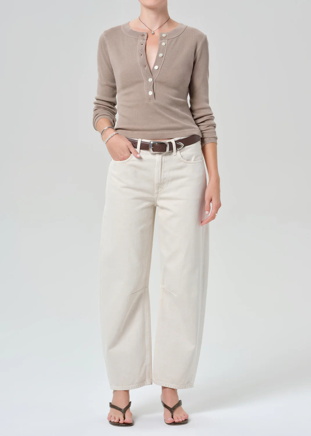 Miro Relaxed Jean in Almondette