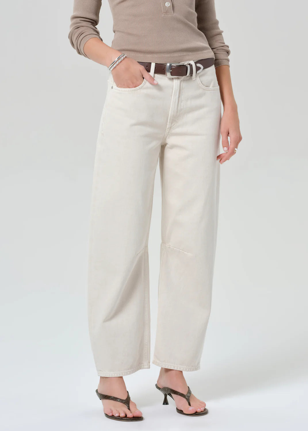 Miro Relaxed Jean in Almondette