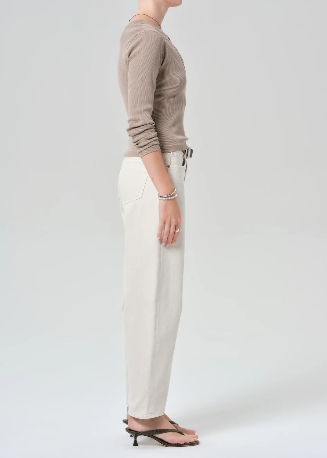 Miro Relaxed Jean in Almondette