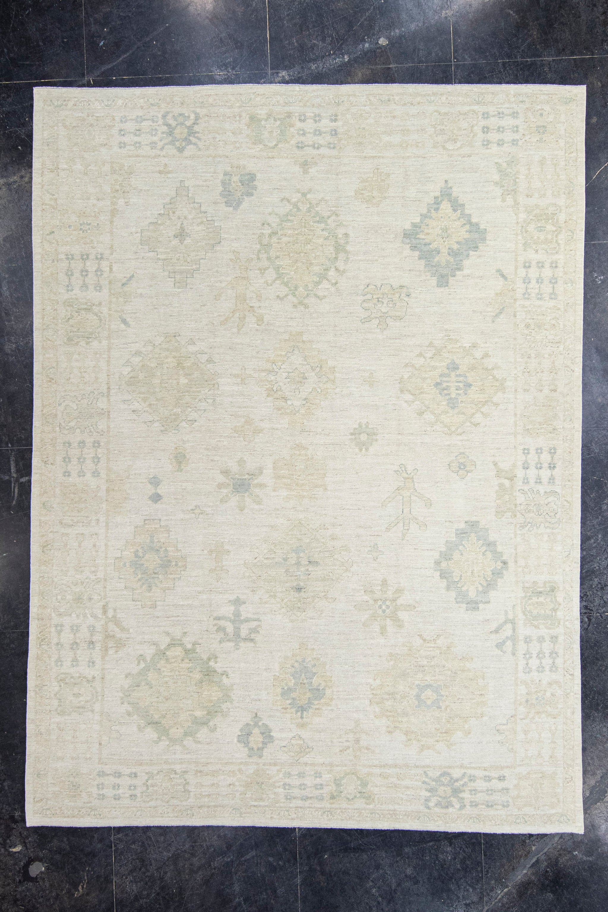 Turkish Oushak Rug 8'11" x 12'