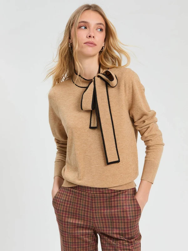 Vilagallo Bow Sweater