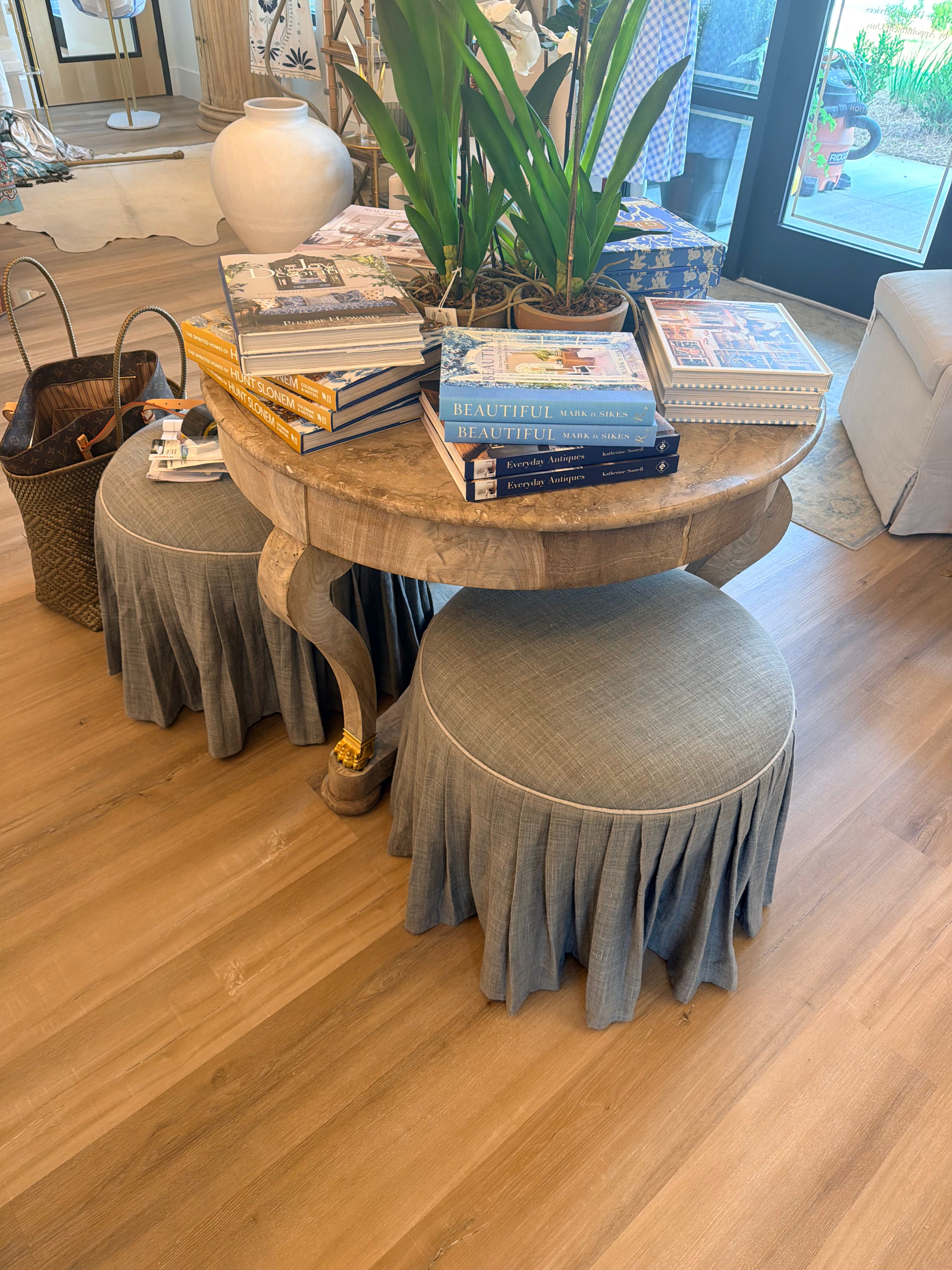 Round French Table with Marble Top