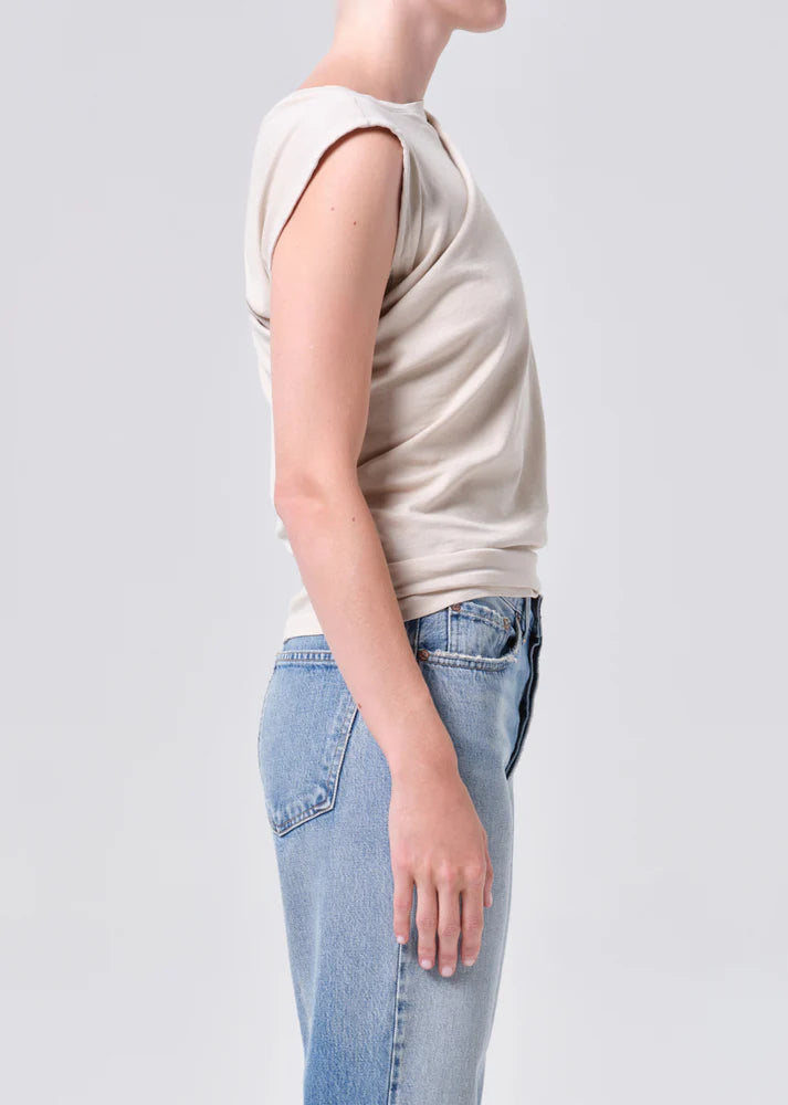 Beth Tee in Rice Grass