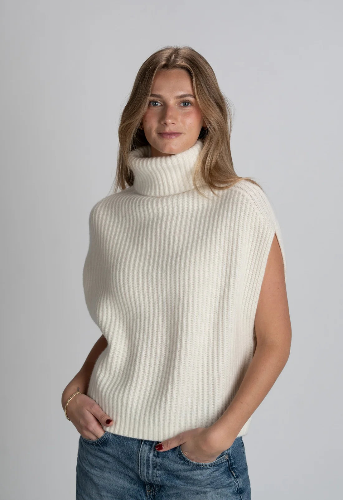 Hayes Sleeveless Loose Turtleneck Sweater