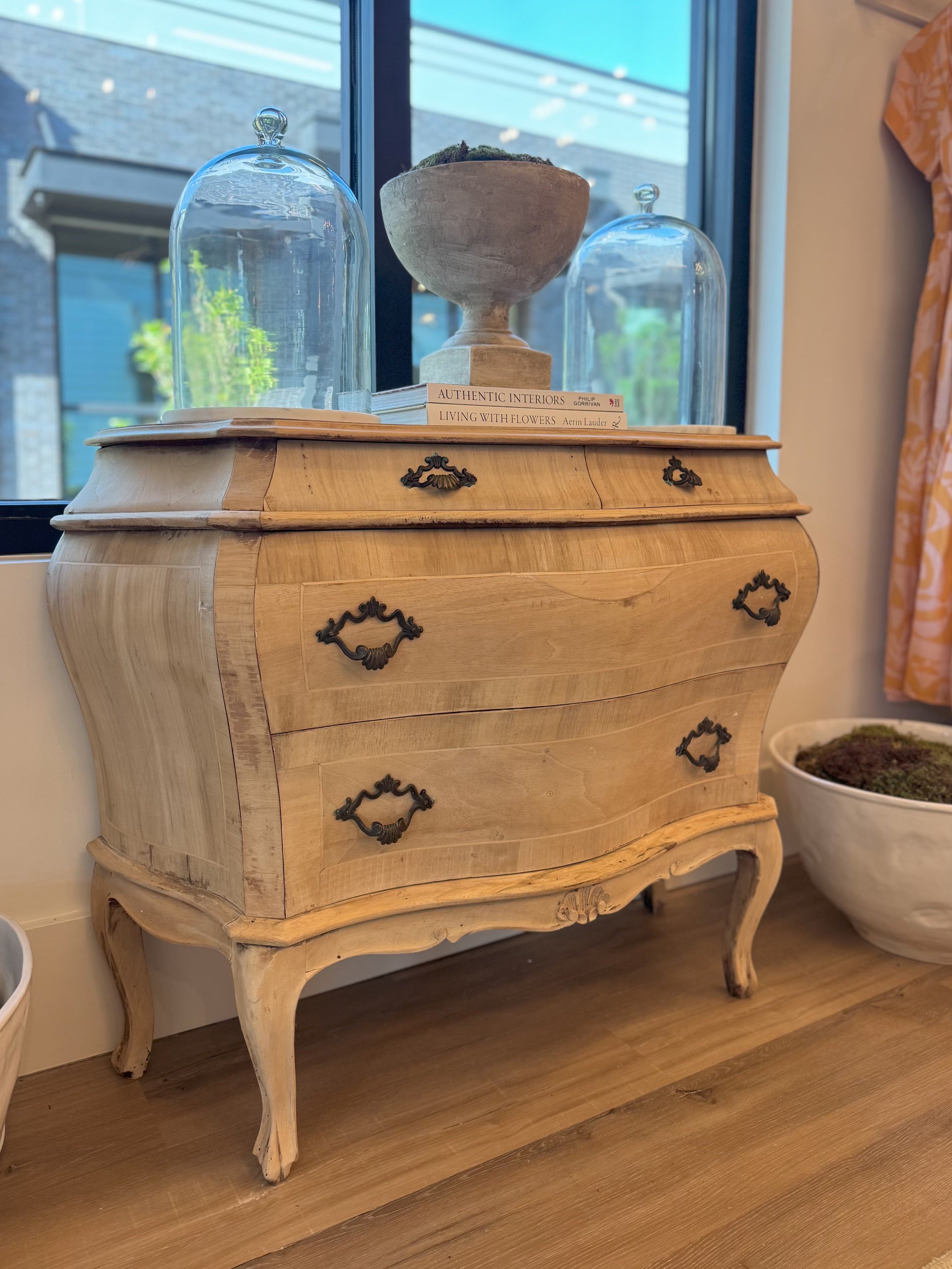Bombay Chest