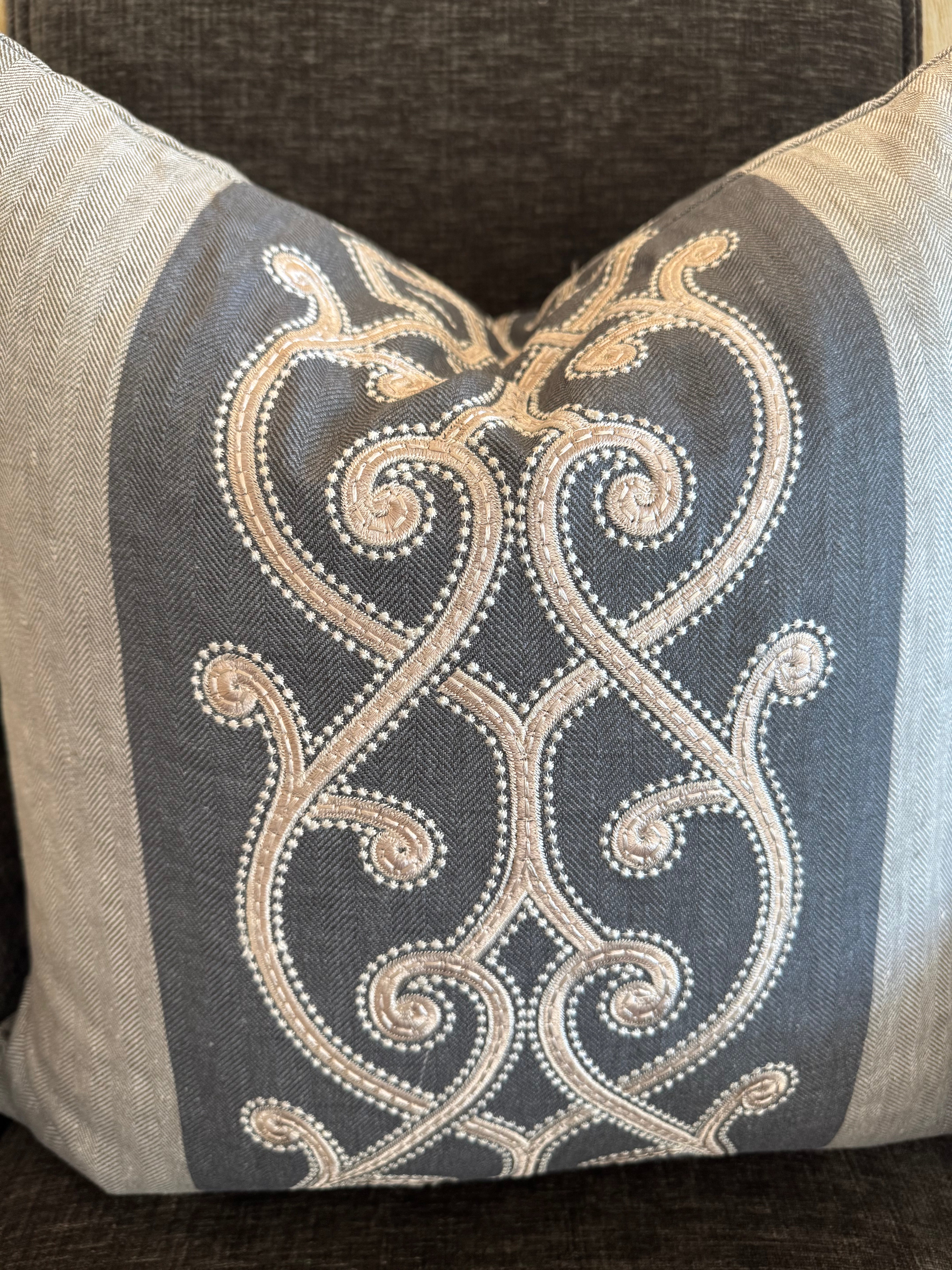 Colefax & Fowler Aragon Pillows