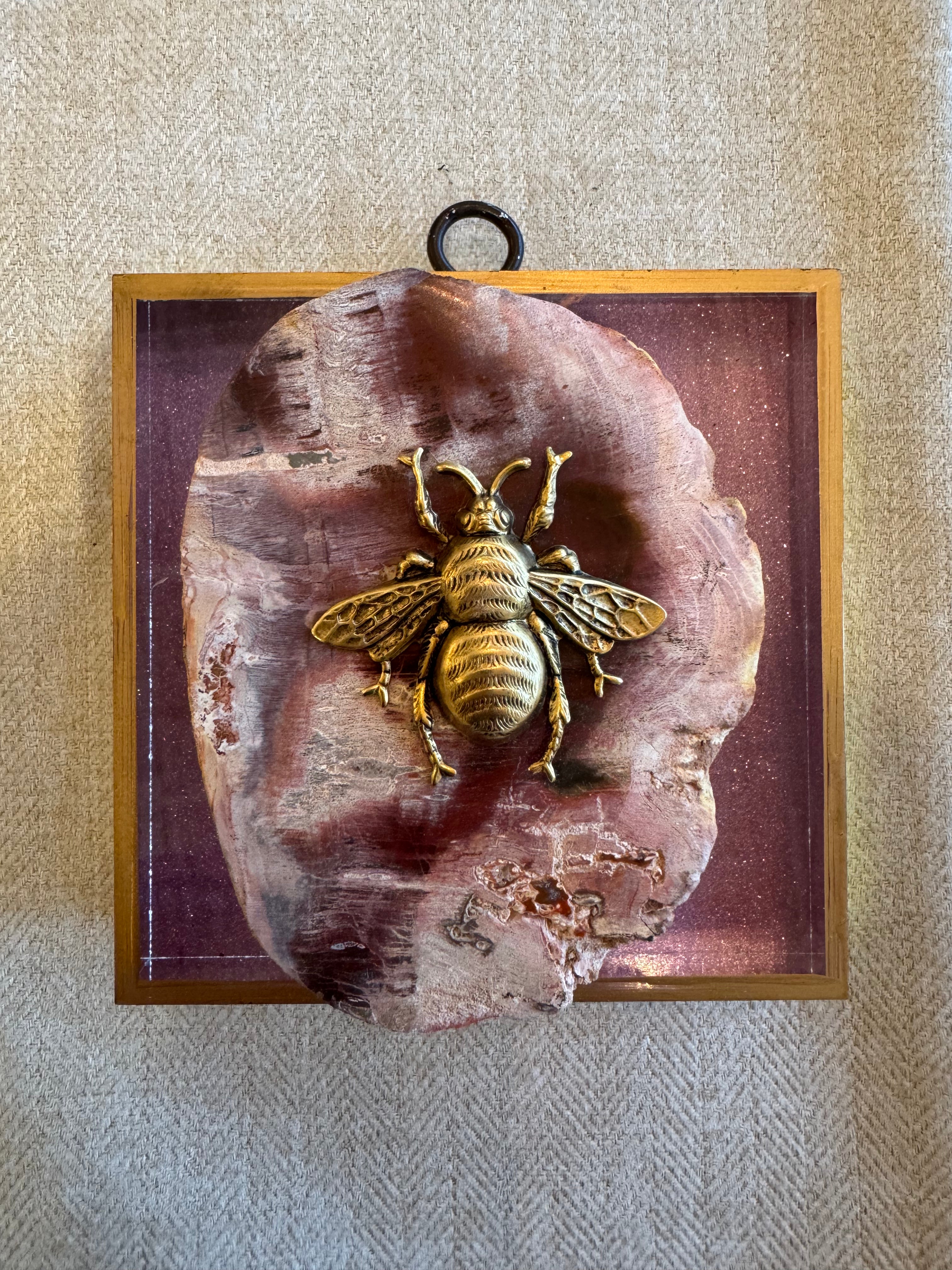 Museum Bee