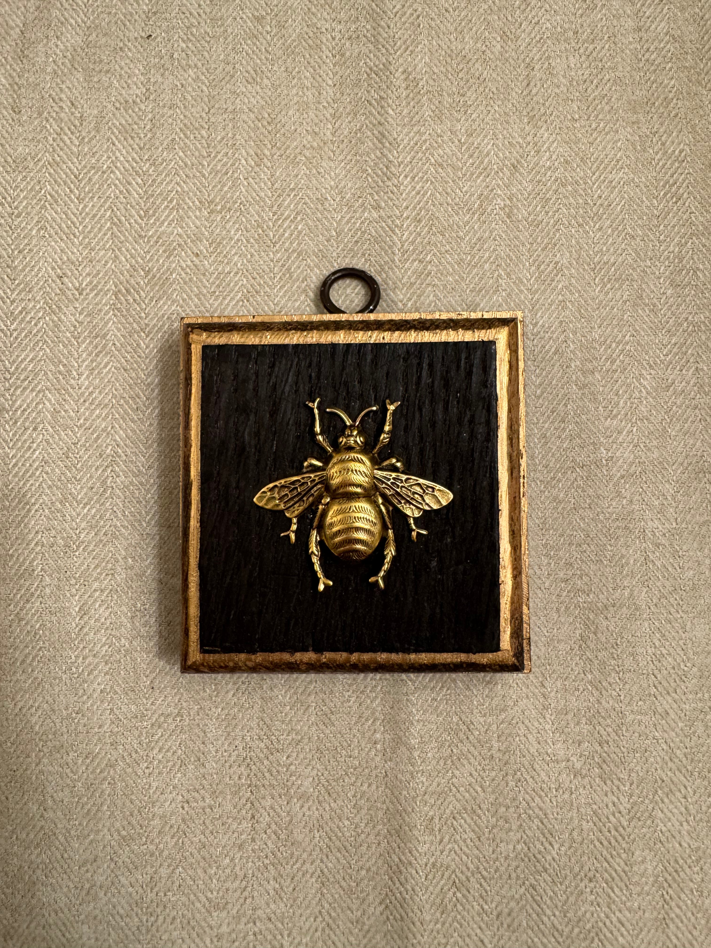 Museum Bee