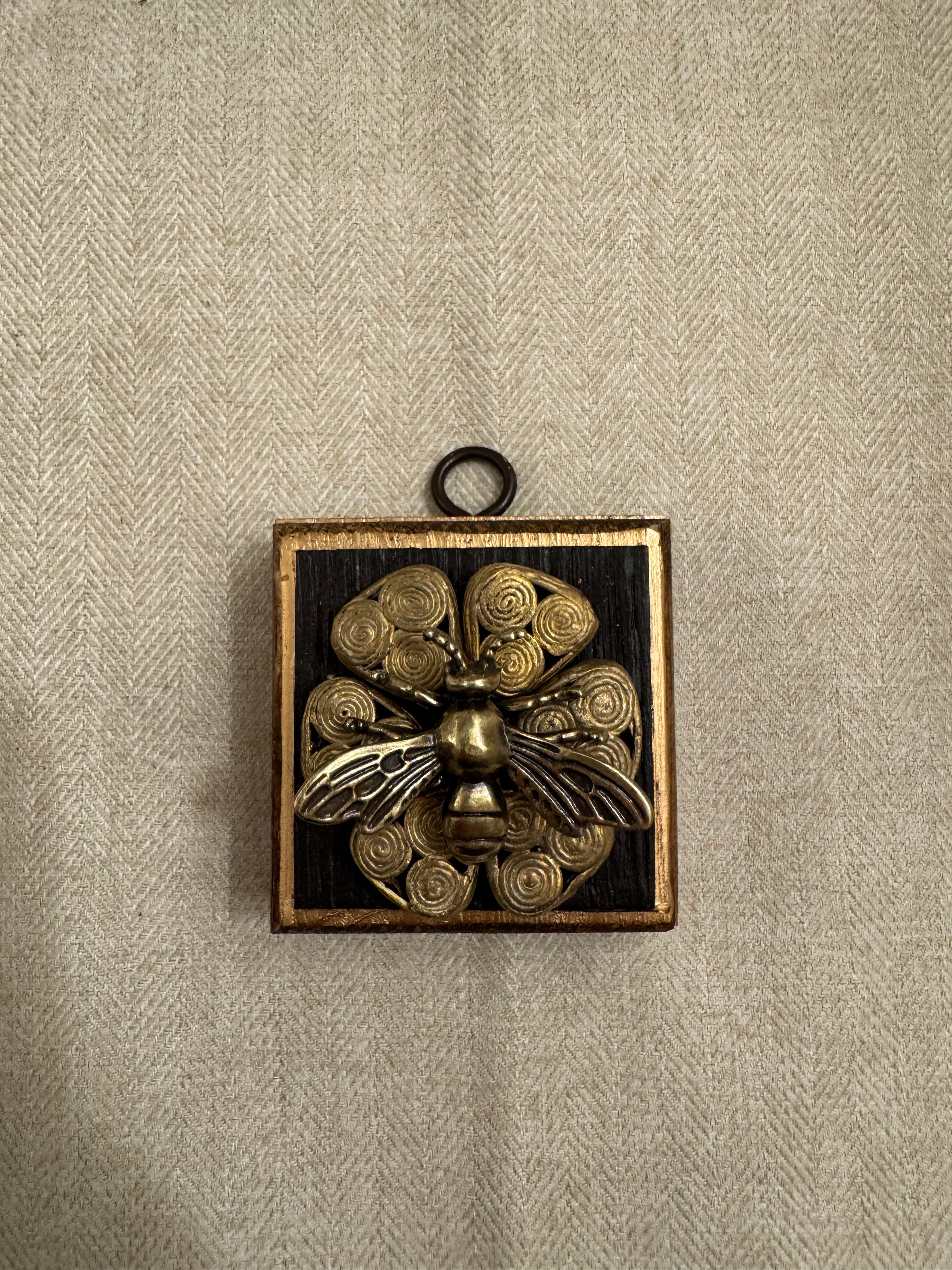 Museum Bee