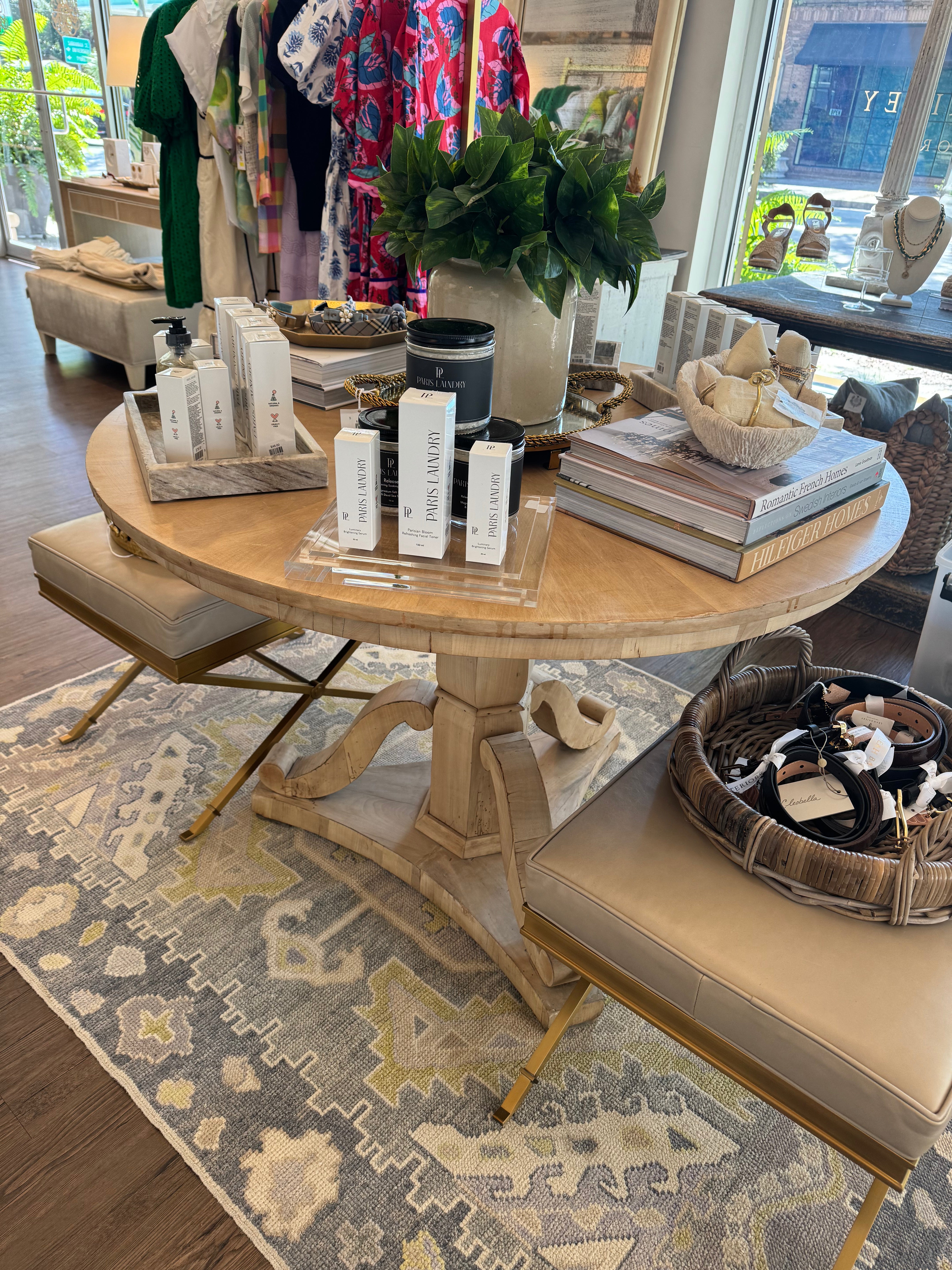 Round Bleached Table
