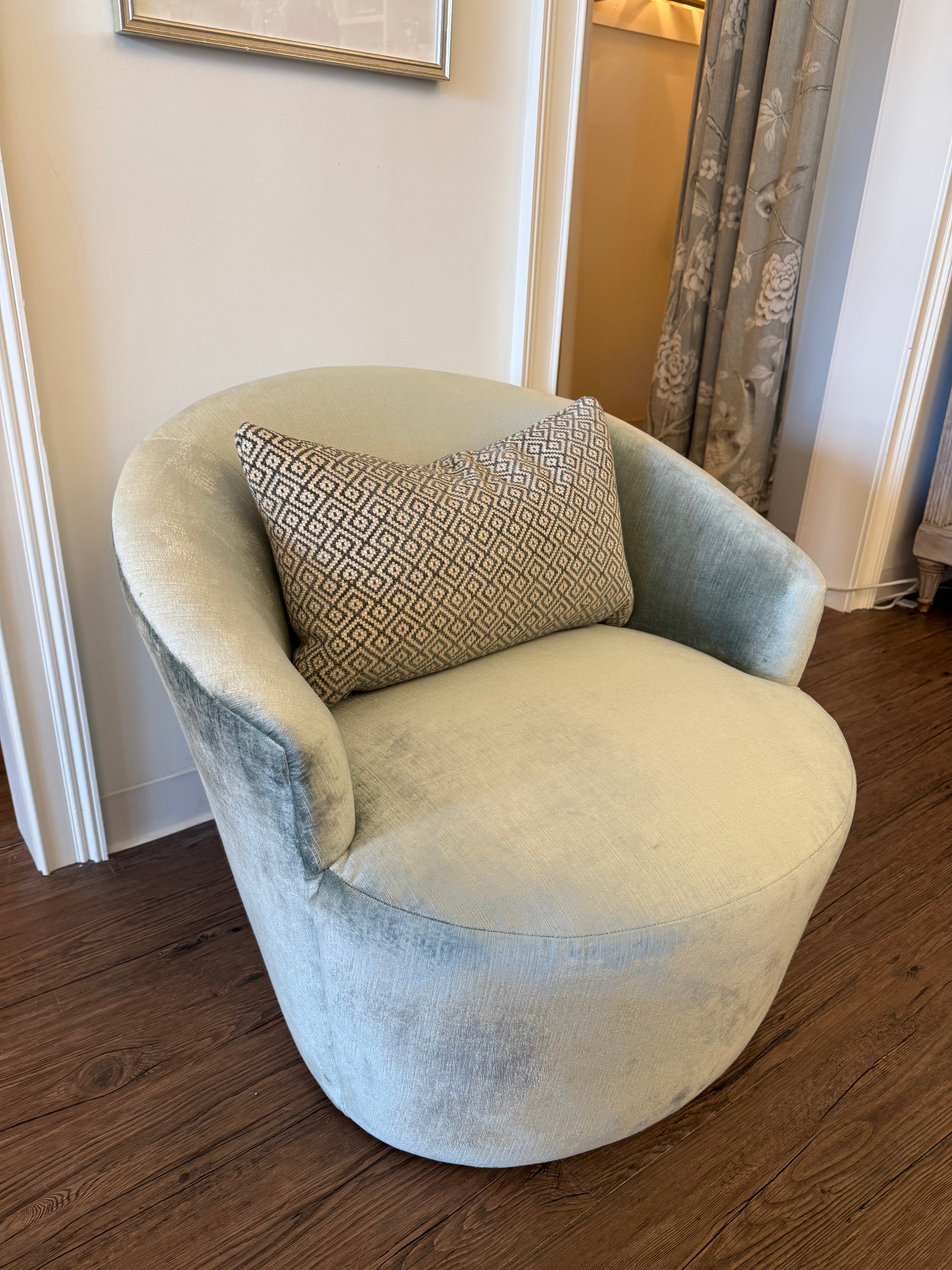 Gemma Swivel Chair