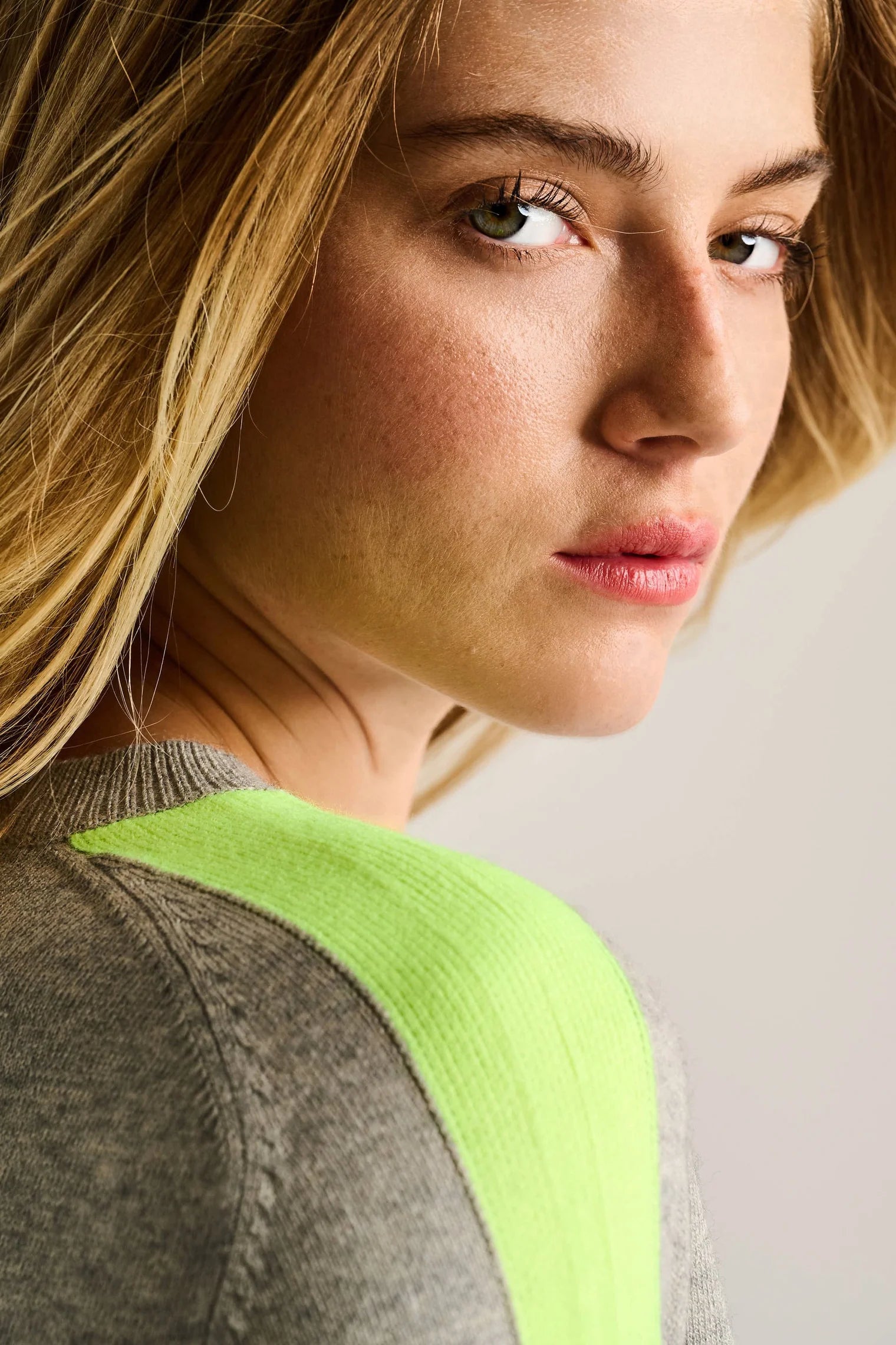 Stripefull Sweater in Fog