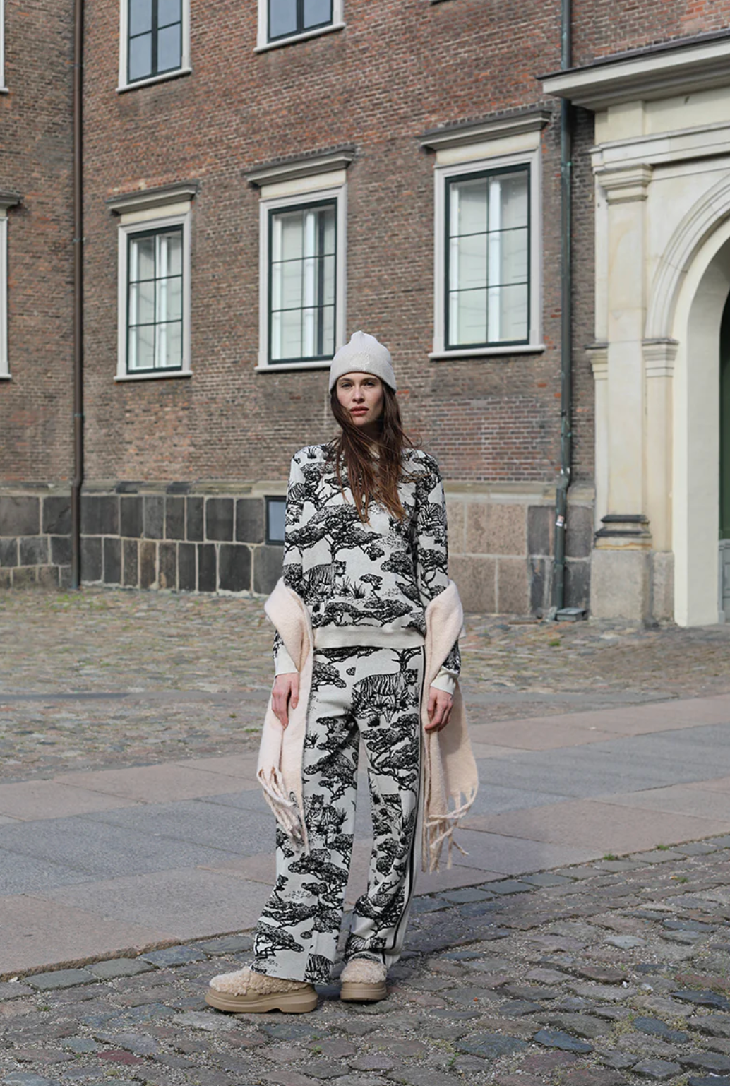 Safari Pant Black & White