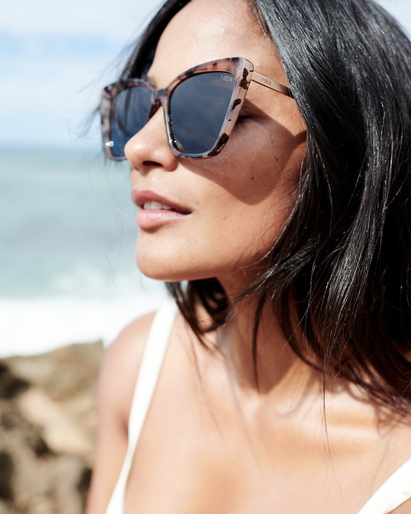 Aloha Fox Blonde Torte Sunglasses