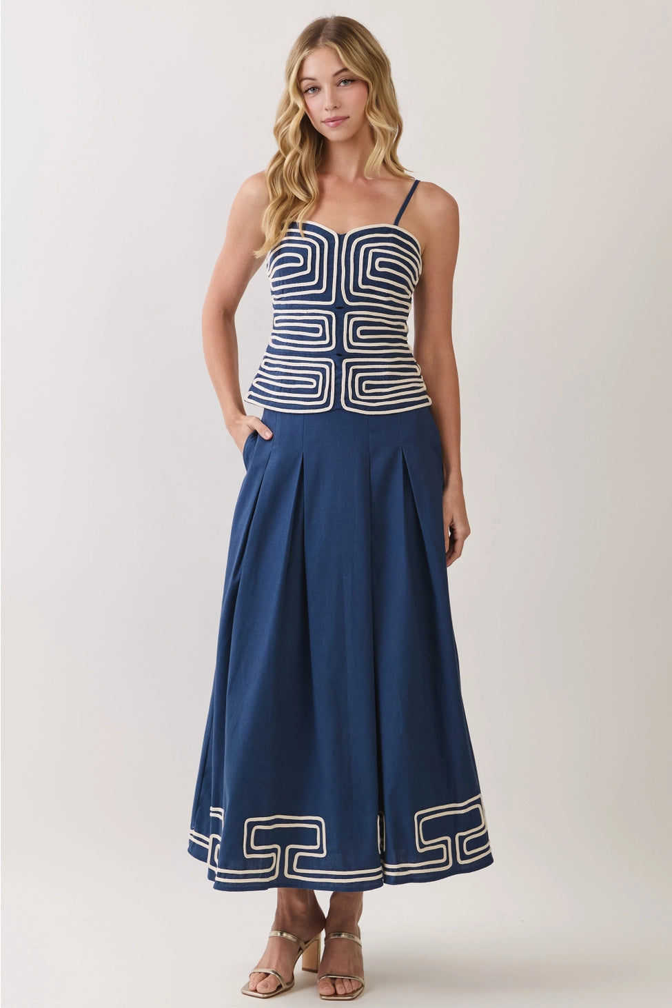 Embroidered Pleated Maxi Skirt