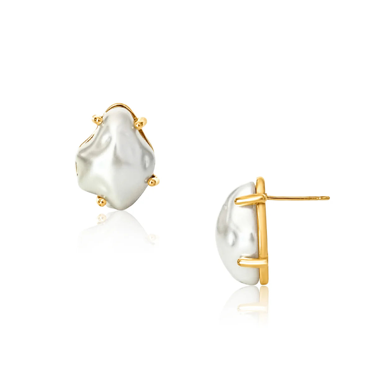 Willa Oversized Baroque Pearl Earring