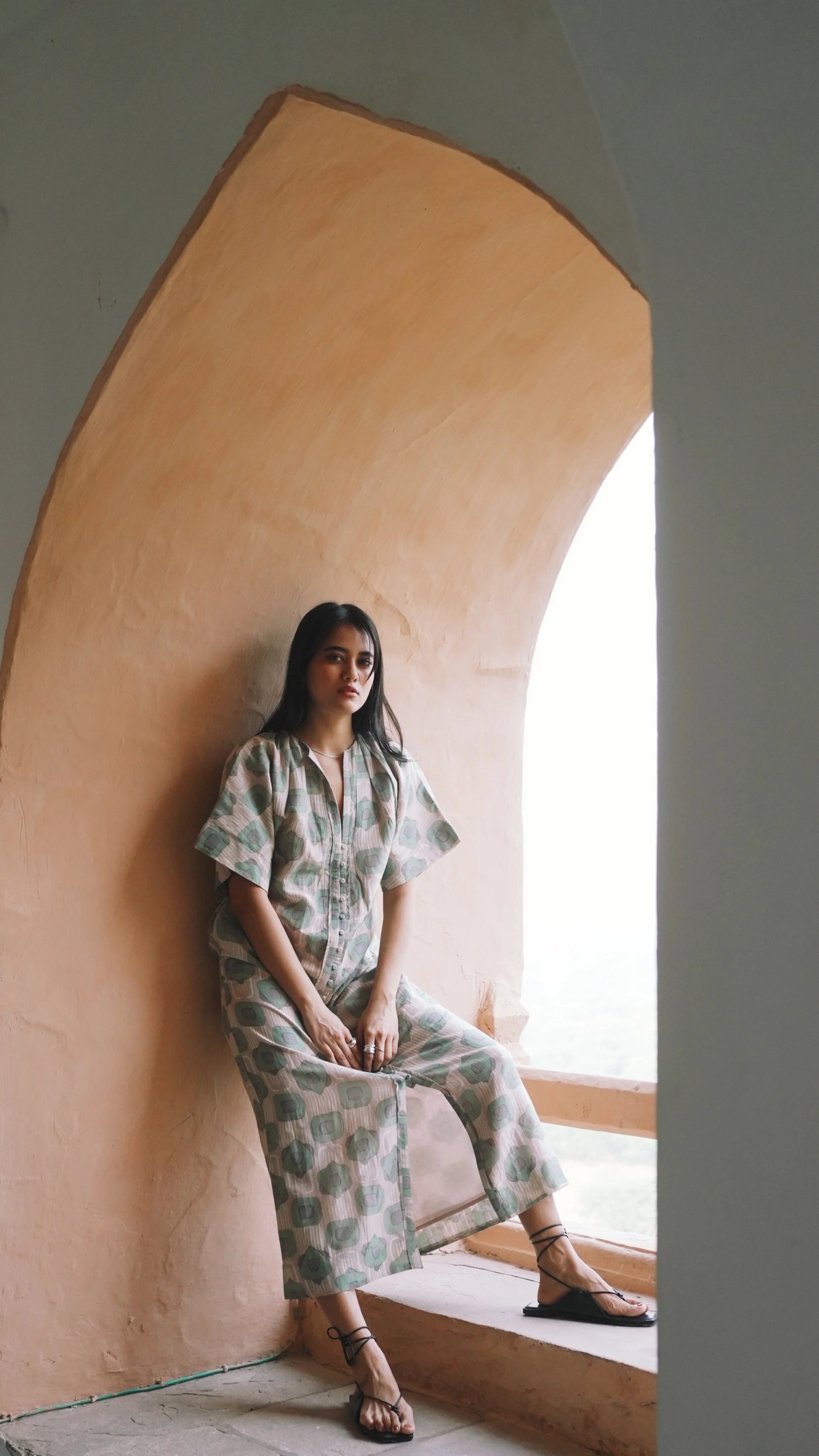 Lostine Dress in Stony Coeur