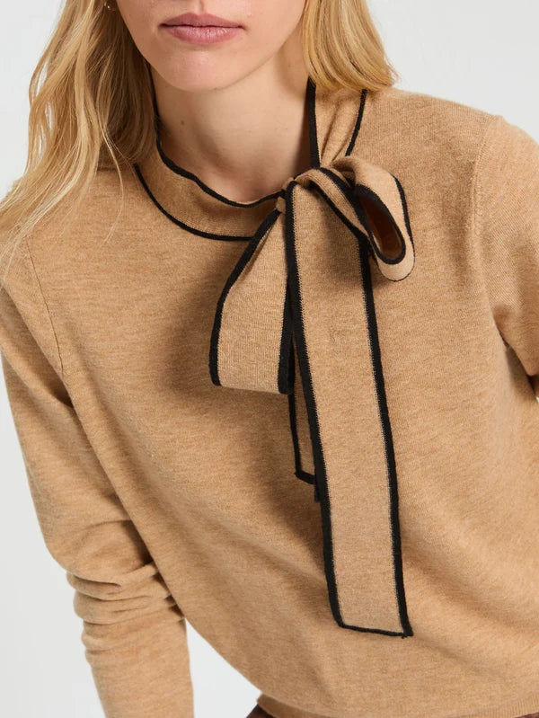 Vilagallo Bow Sweater