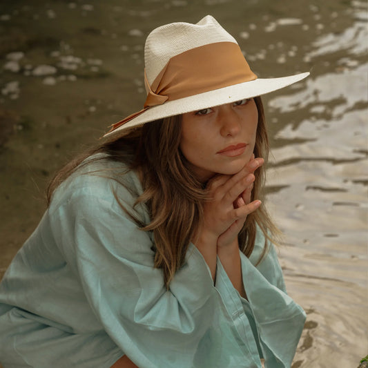 Gardenia Hat: White/Tan