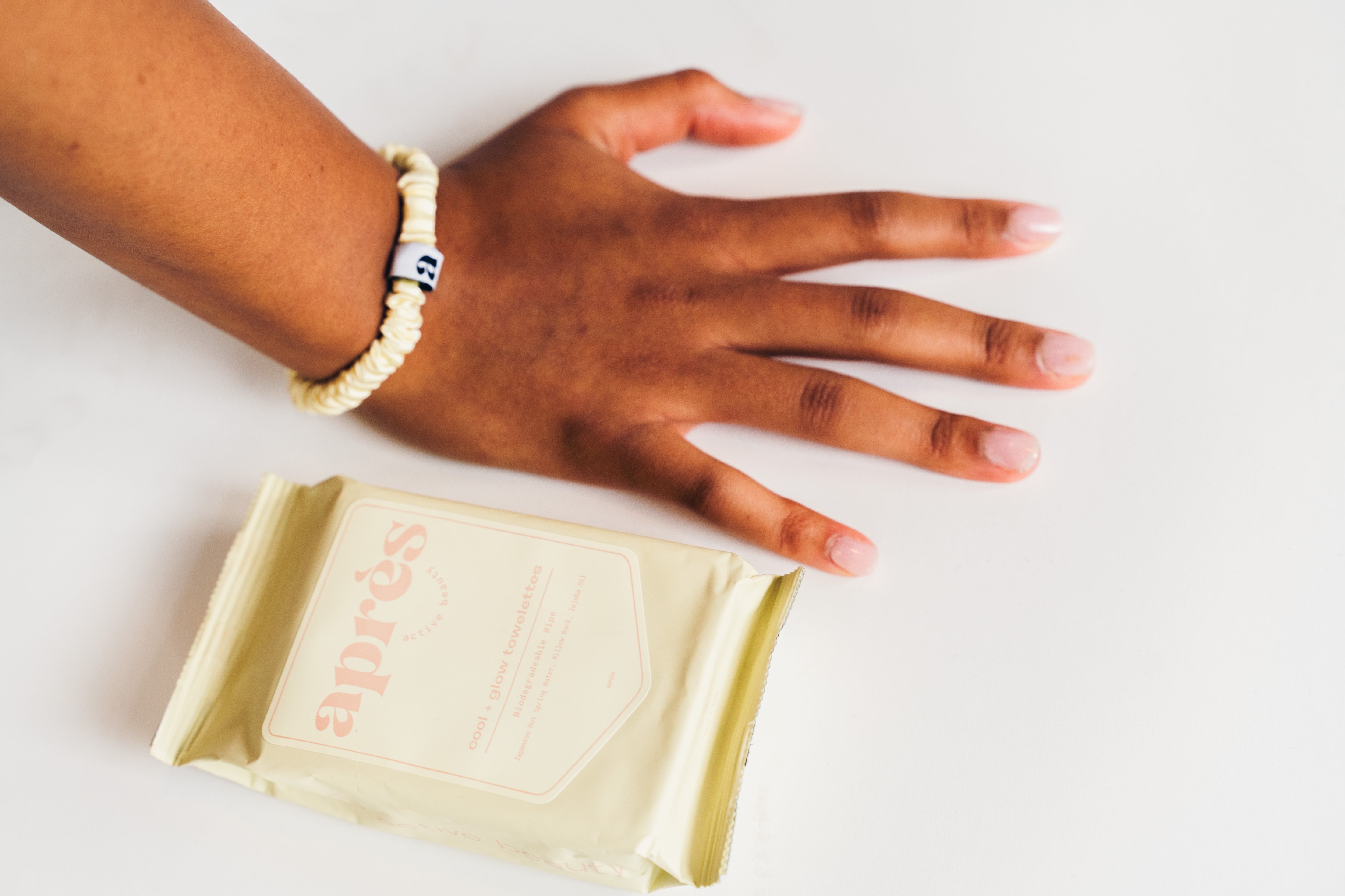 Apres Beauty Cool & Glow Towelettes