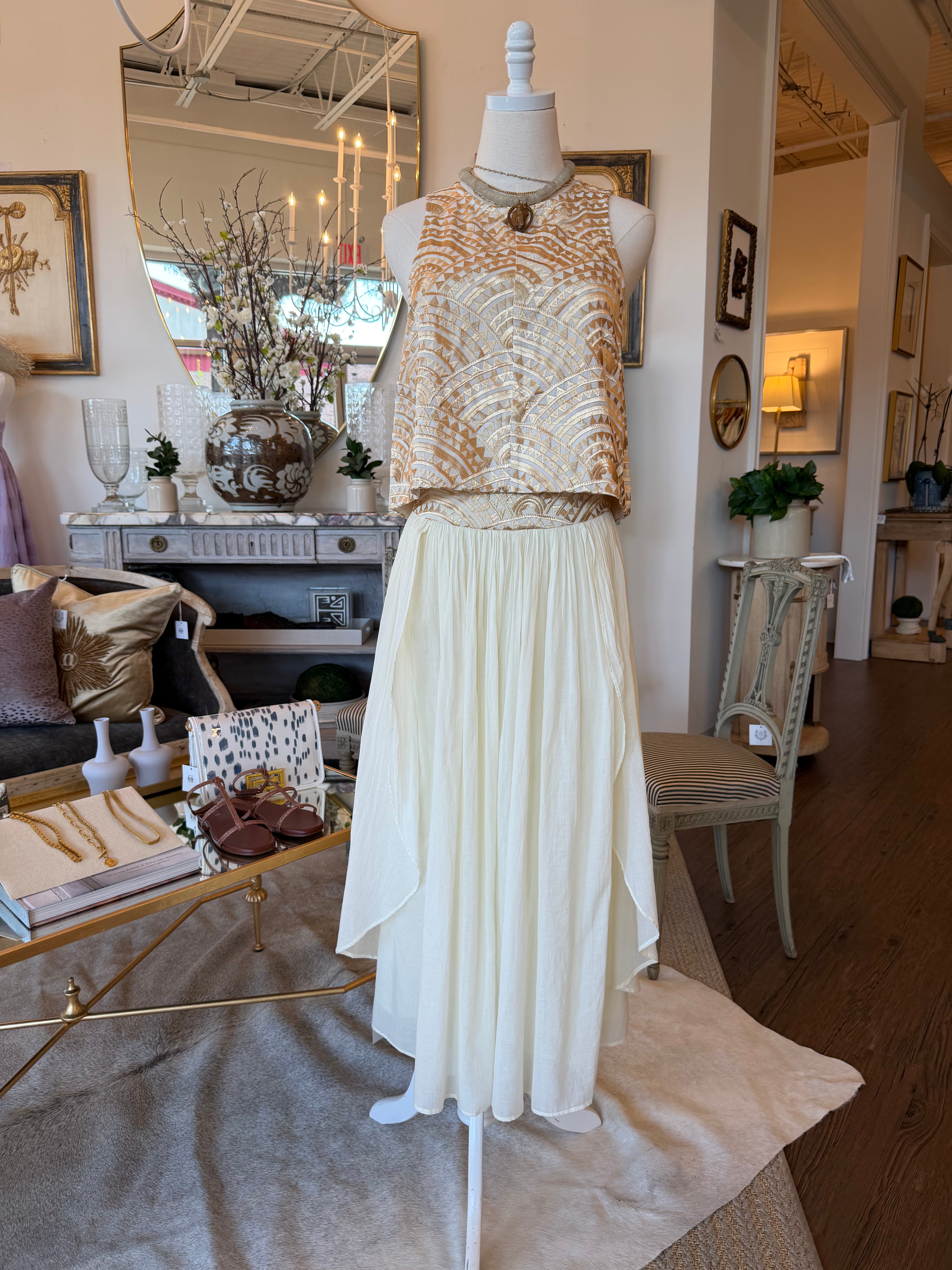 Triangle Embroidered Flare Skirt