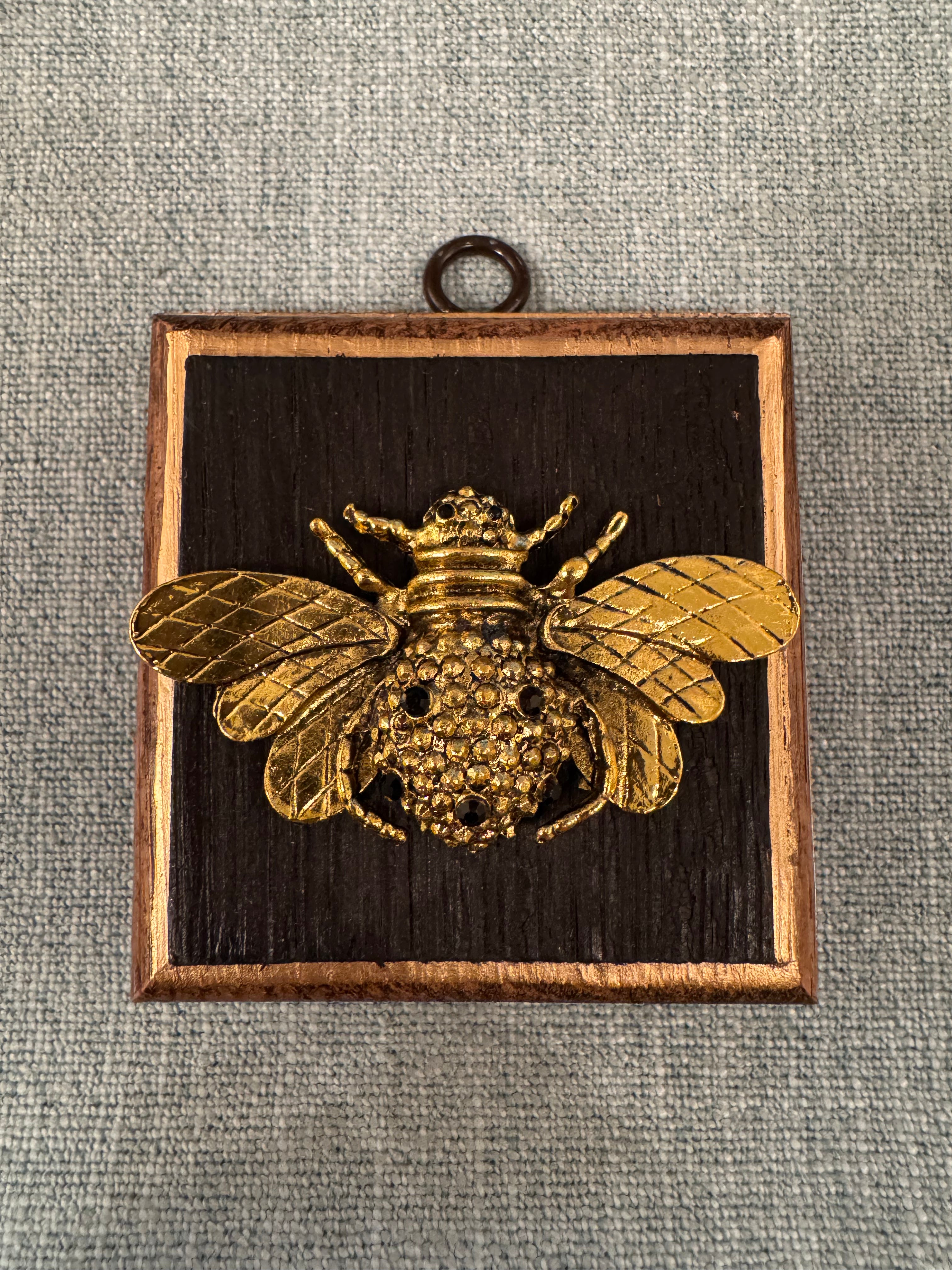 Museum Bee
