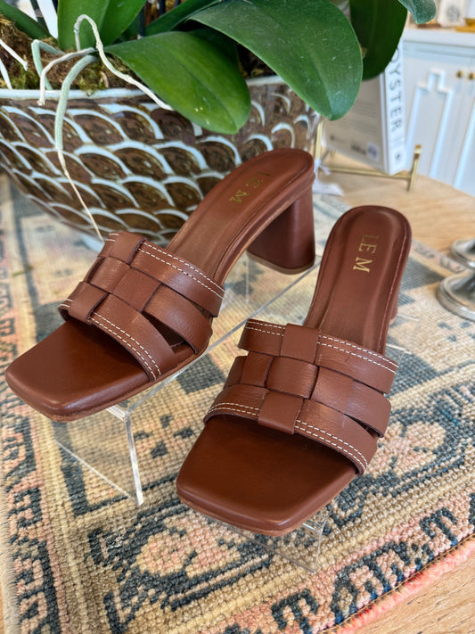 Corina Sandal in Brown