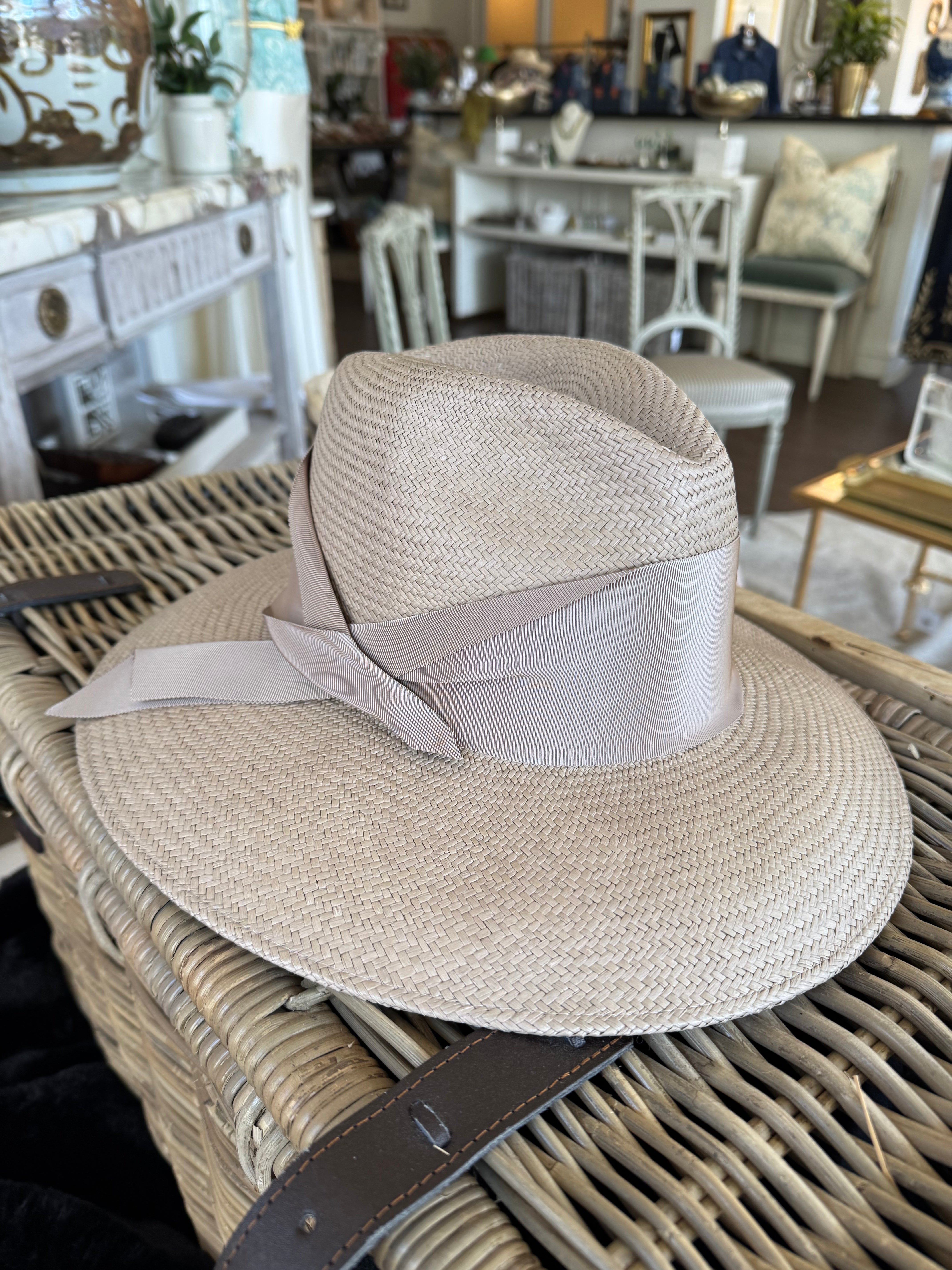 Gardenia Hat in Shitake