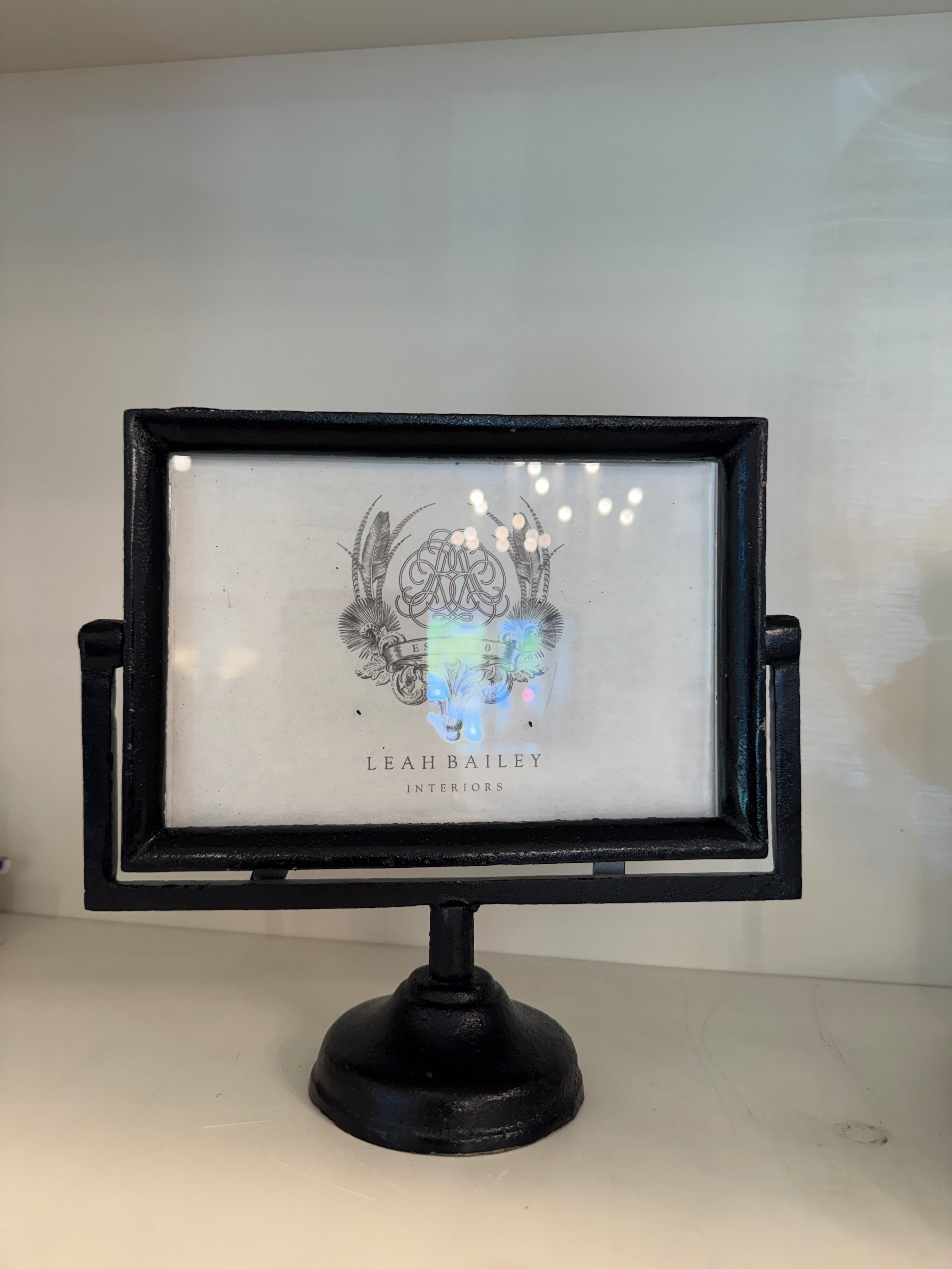 Metal Photo Stand