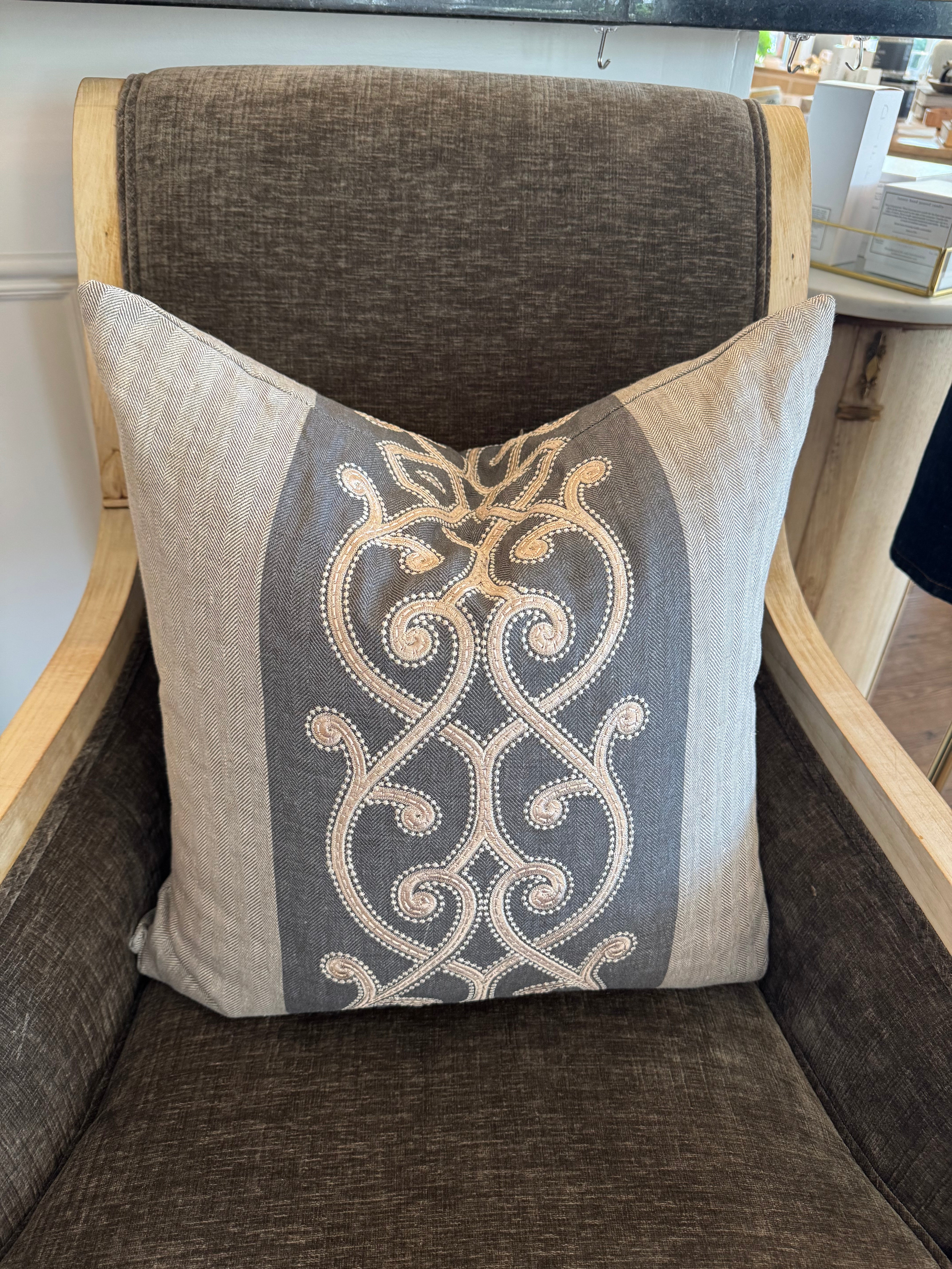 Colefax & Fowler Aragon Pillows