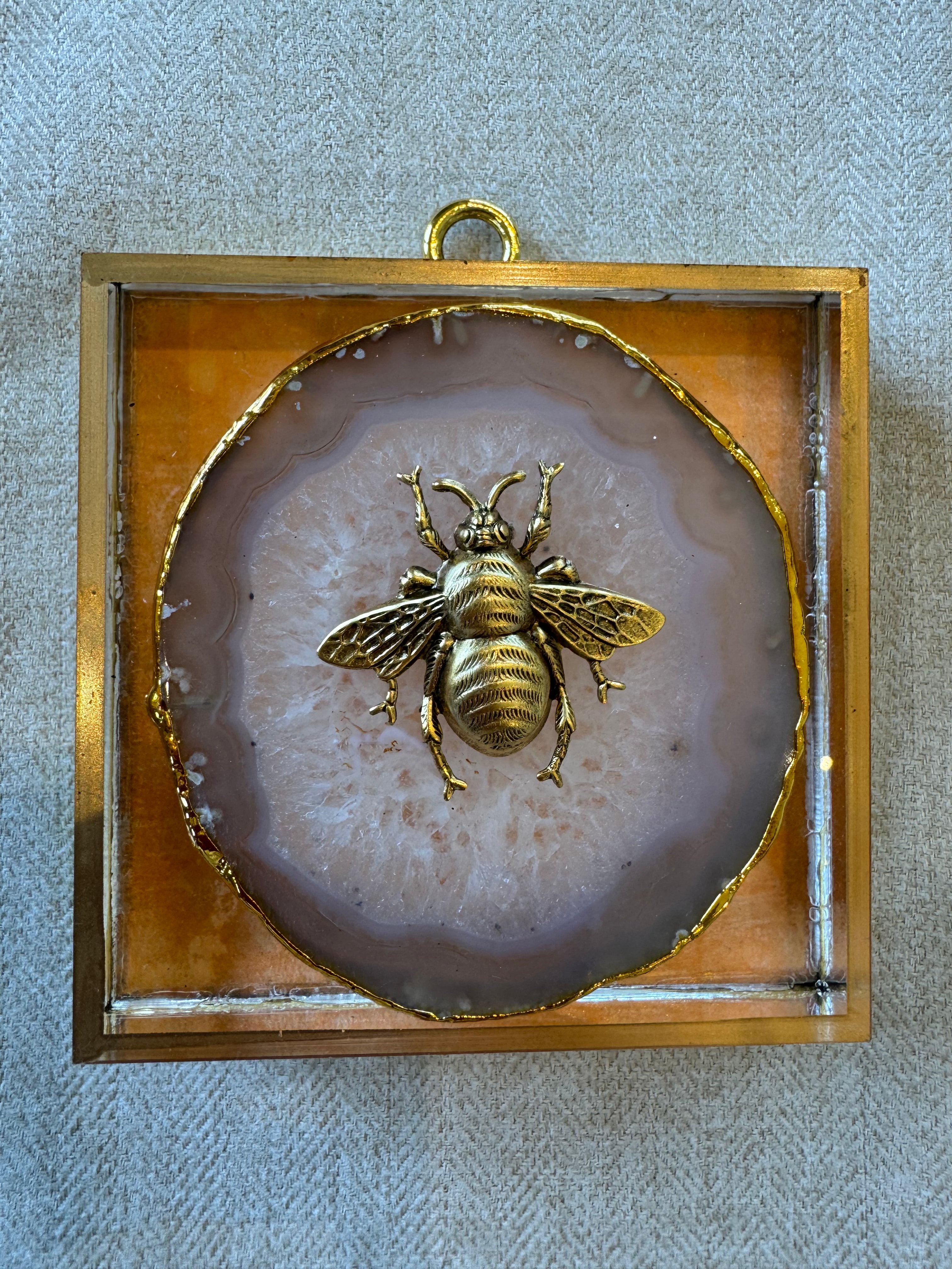 Museum Bee