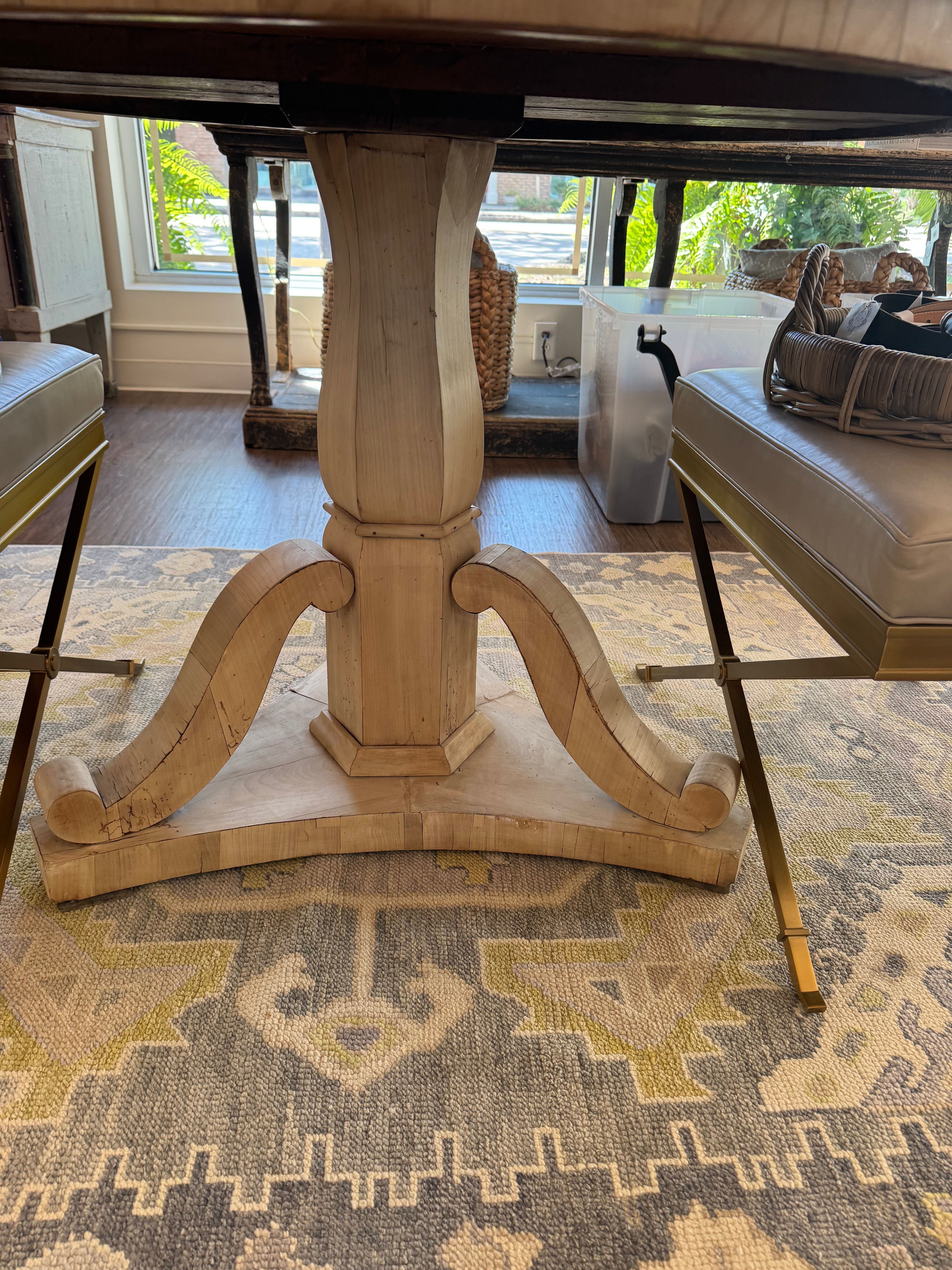 Round Bleached Table