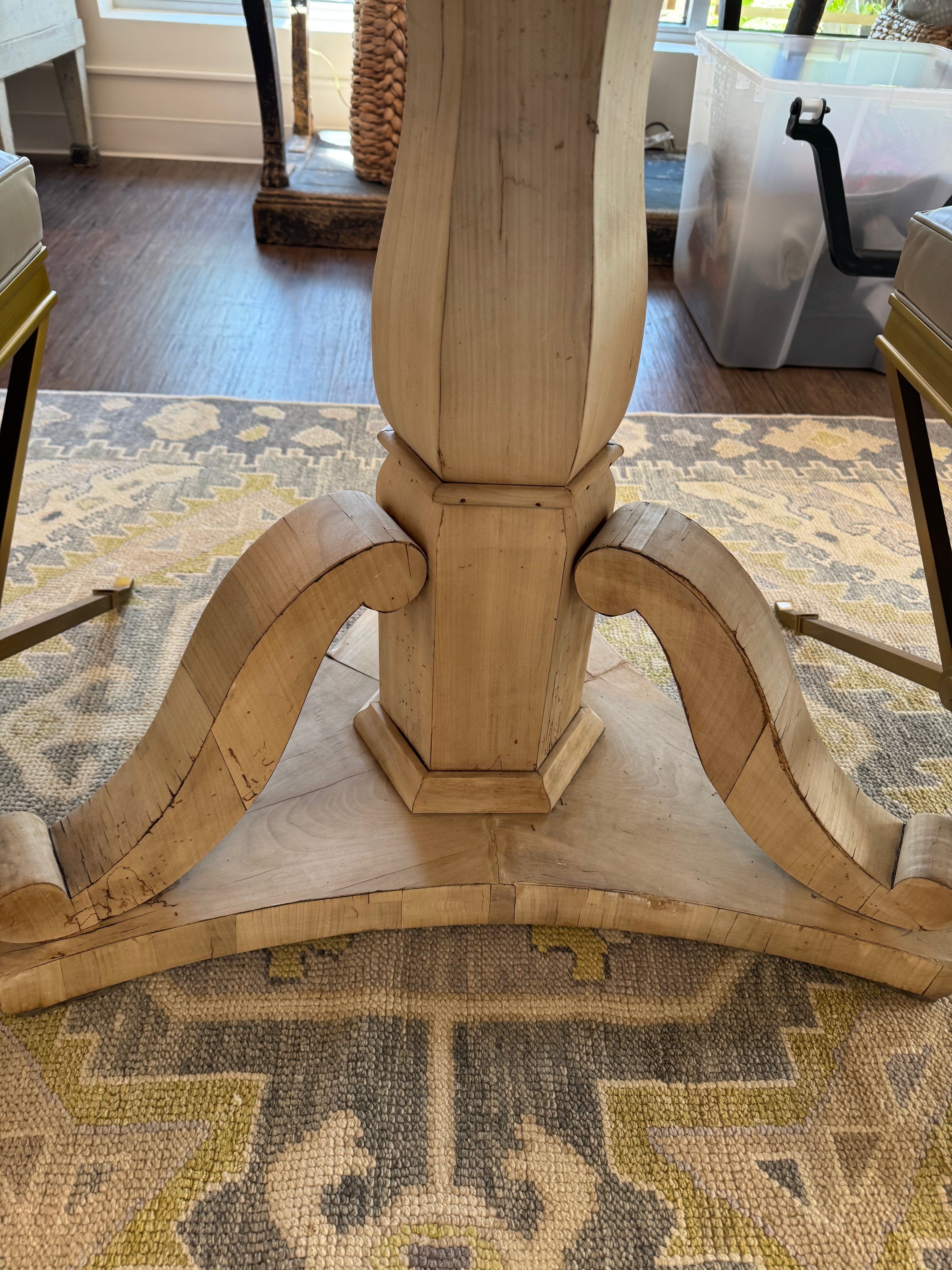 Round Bleached Table