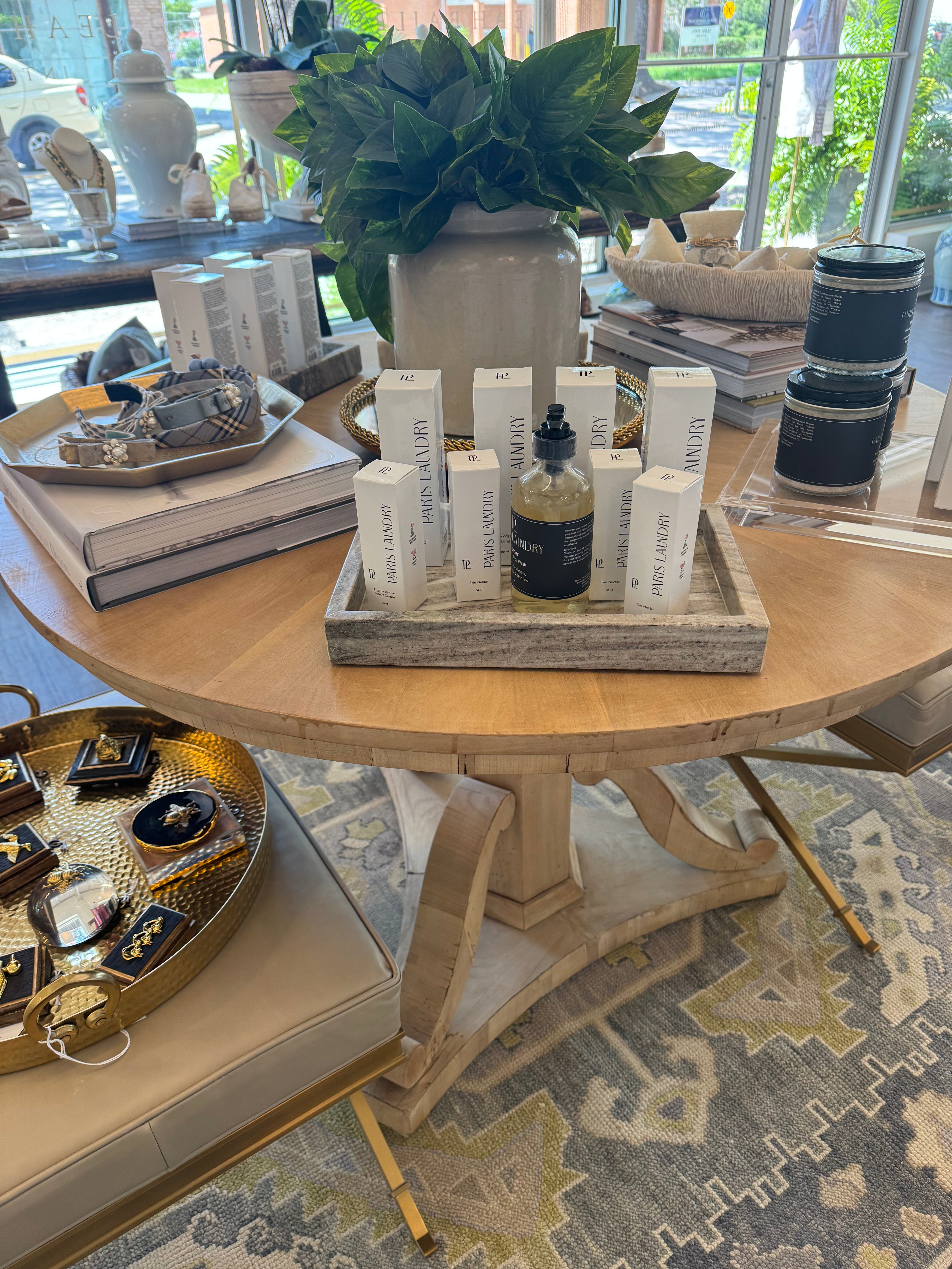 Round Bleached Table
