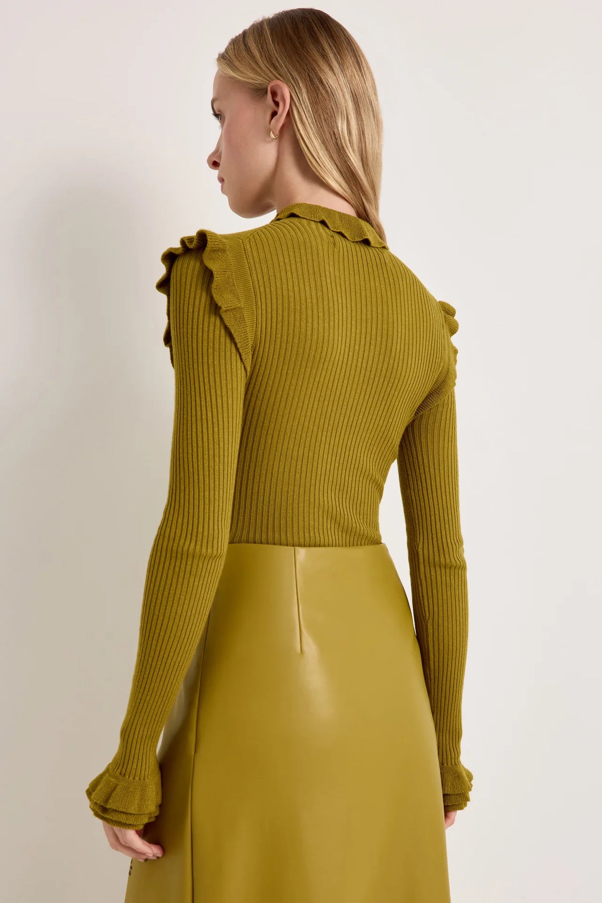 Tinley Turtleneck in Willow