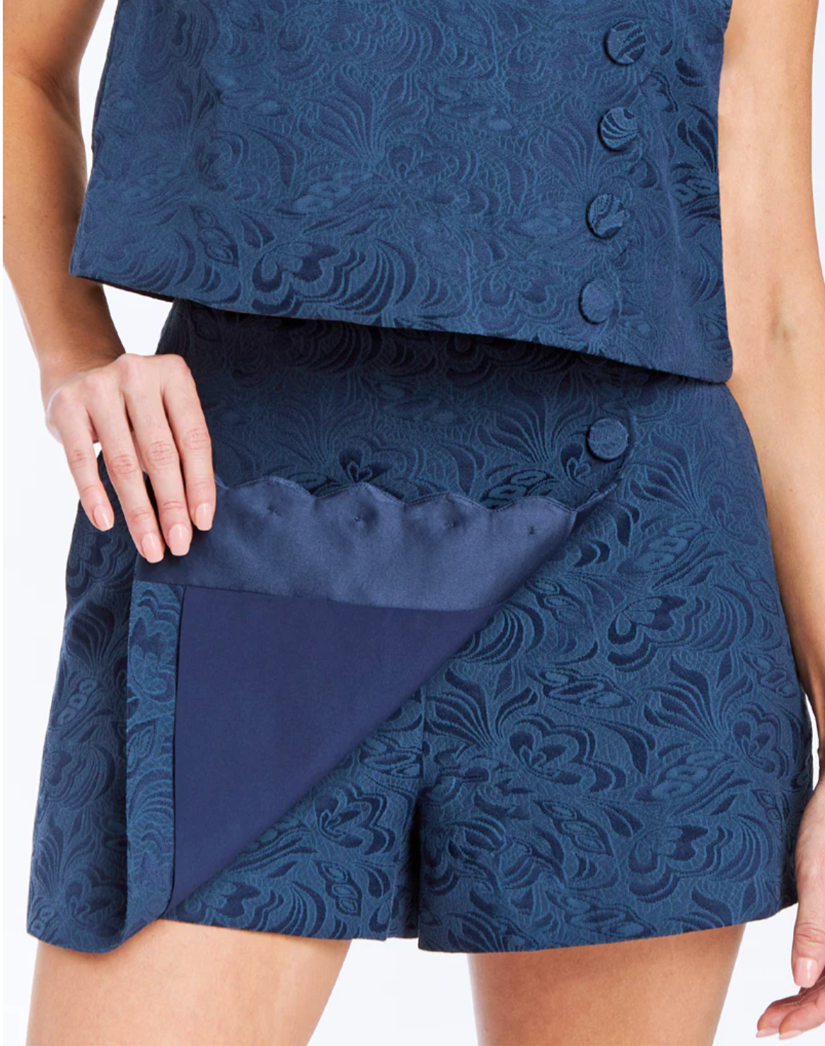 Etta Scalloped Skort