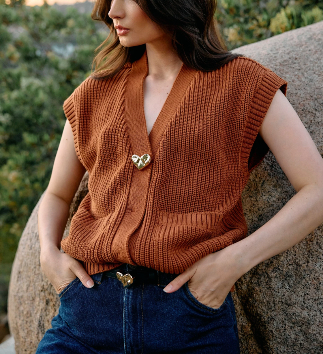Cuore Sweater Vest