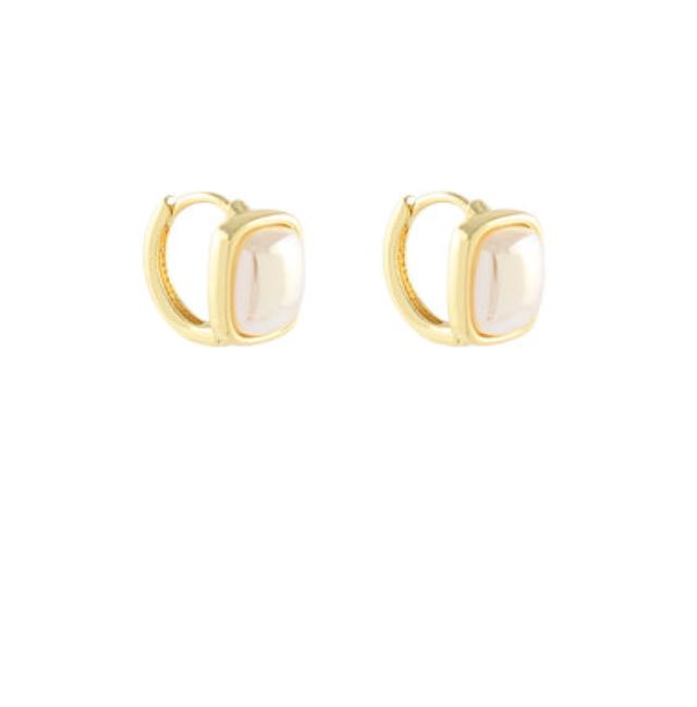 Square Dome Pearl Stud Earrings