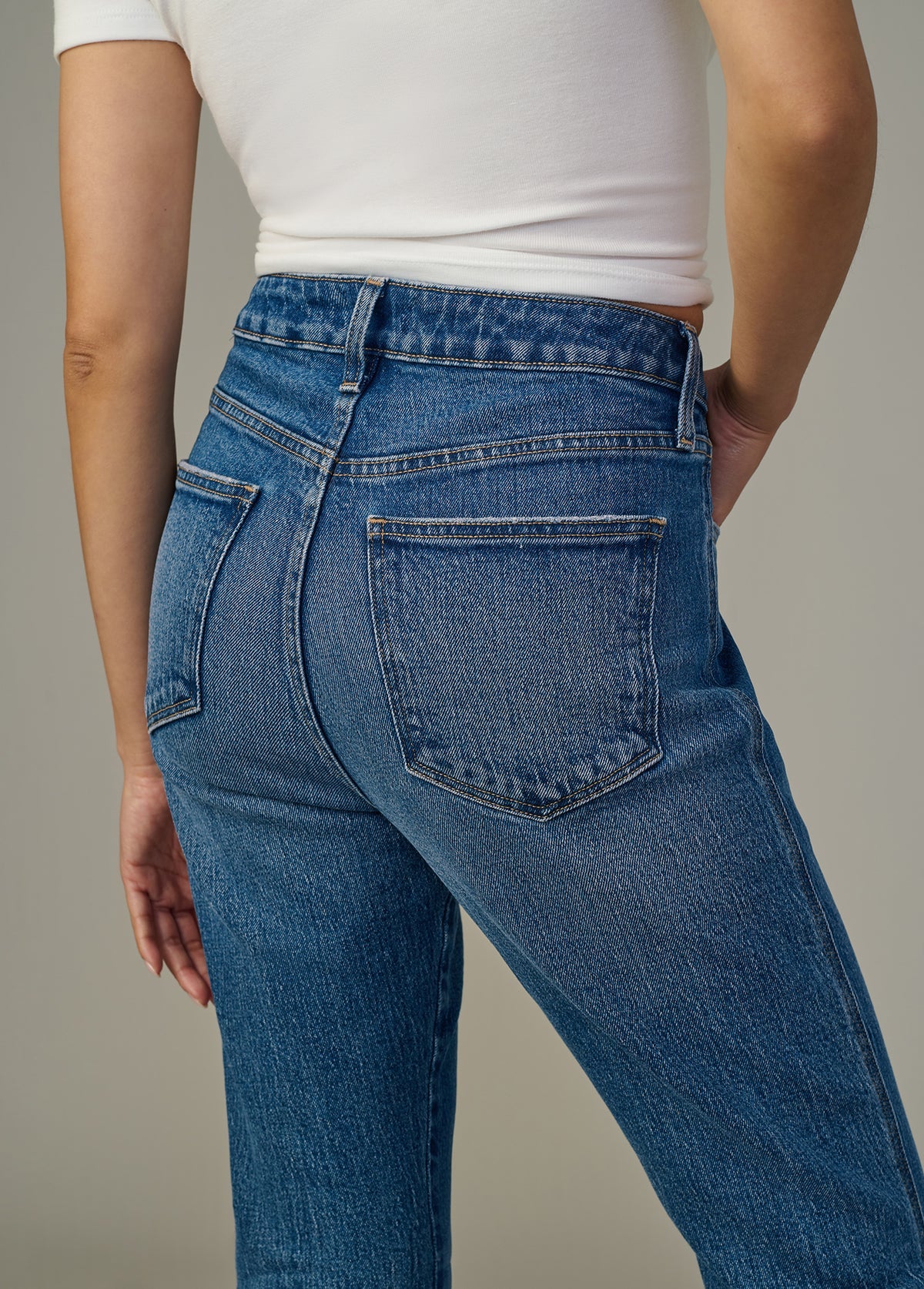 The Twisted Hi Honey Petite